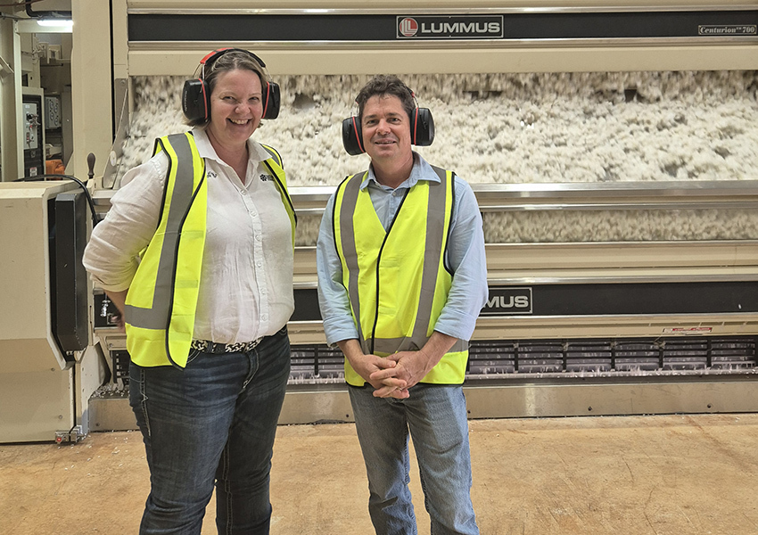 NT DAF Regional Executive Director Susan King with NT TradeStart Advisor Iain Forrest at the Katherine Gin.