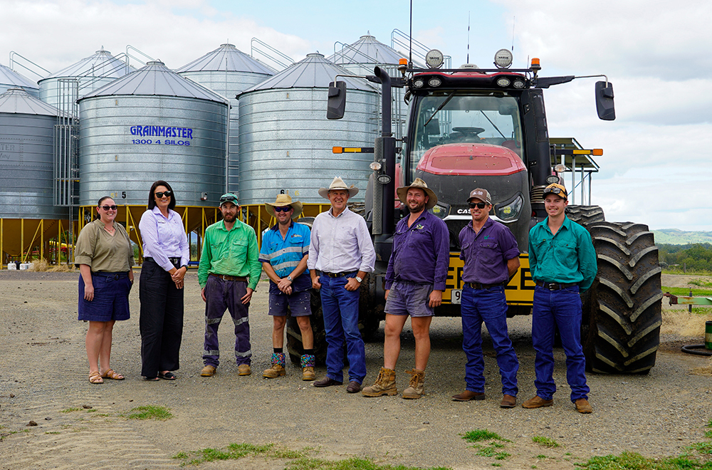 Queensland Minister for Primary Industries, the Hon. Tony Perrett with growers in Biloela