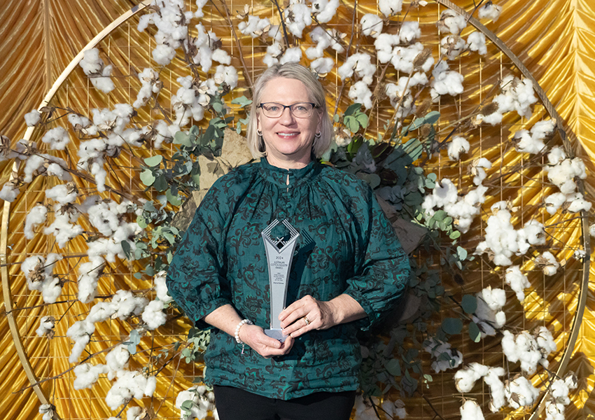 Cotton Seed Distributors Researcher of the Year Dr Lisa Bird